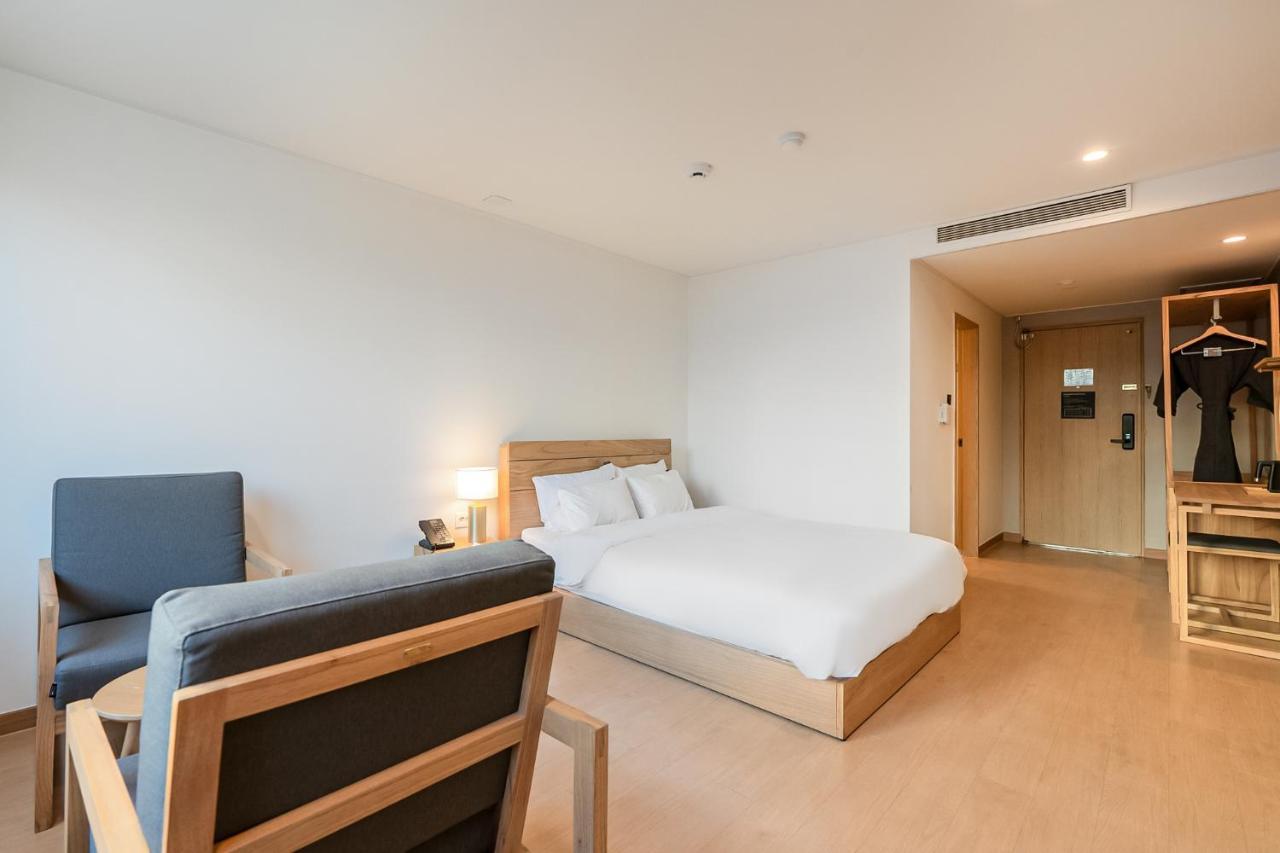 Heyy Seogwipo Hotel Exterior photo